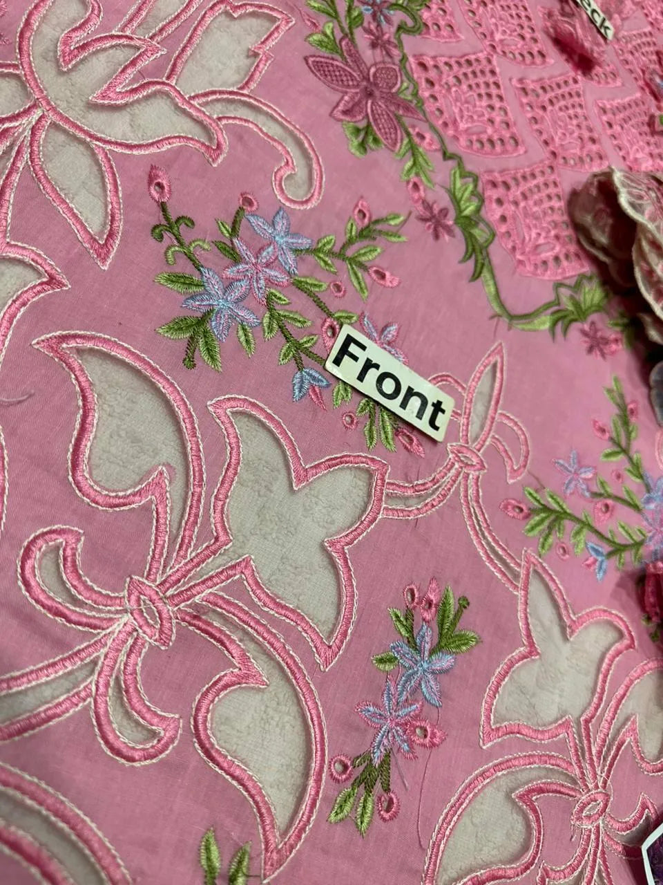 Ahmozi Clothing – Rang Rasia Lawn Collection 2026