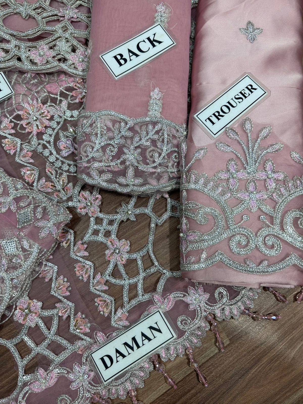 RANG RASIYA. BRAND