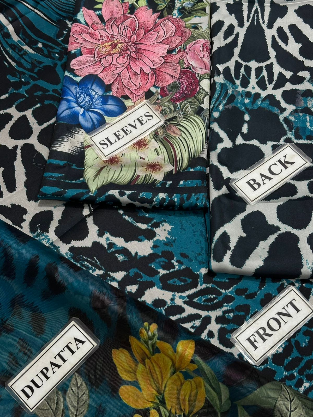 LULUSAR ⏐ SILK ⏐ FLORAL DIGITAL PRINTED ⏐UNSTITCHED ⏐ 3 PC ⏐ PURPLE