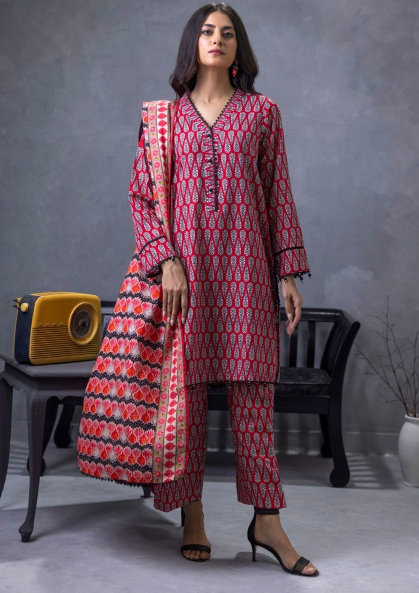 Identic By Regalia - Khaddar Digital Printed Unstitched - 3- Piece – Volume-24